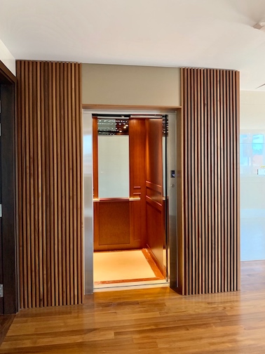 Laminate Lift Cabin